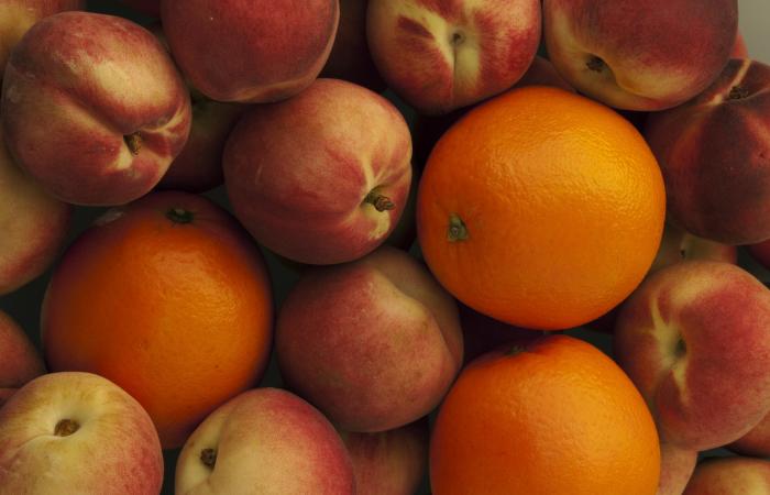 tangerinas e pêssegos